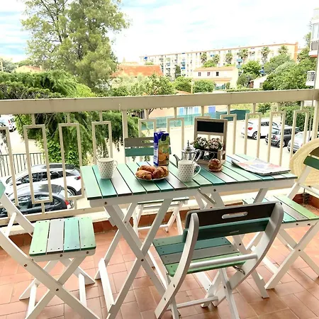 Fréjus, 1 Pièce, 4 Personnes - Fr-1-226a-118 *